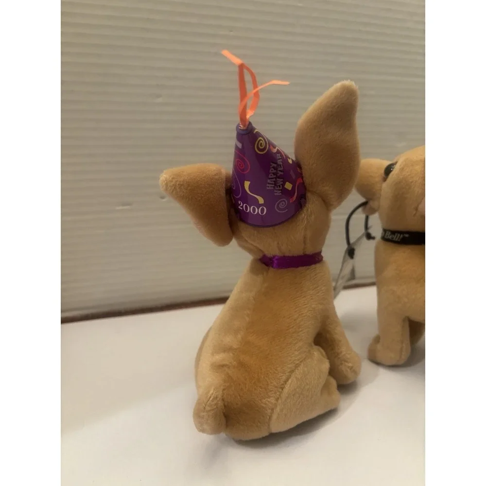 2 Vintage Taco Bell Talking Chihuahuas Happy New year and Wanted Chalupa 2000/98